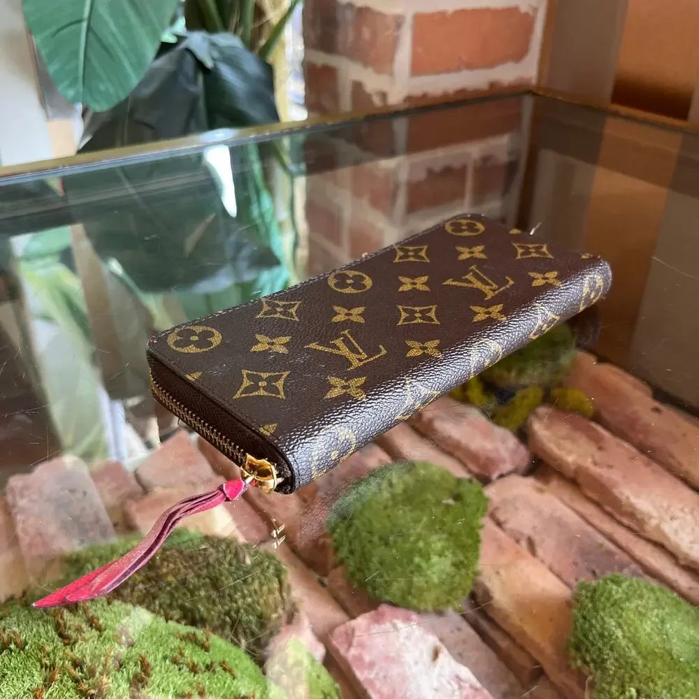 LOUIS VUITTON Clemence Fuchsia Monogram Canvas Wallet - Picture 12 of 13